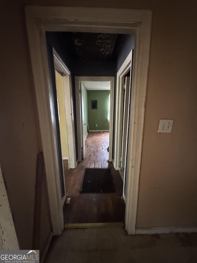 8373 Chicago Ave, Douglasville, GA 30134 - corridor featuring baseboards
