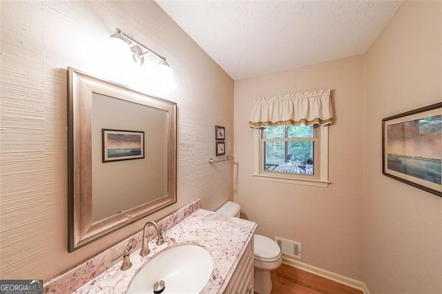 5754 Denton Cir, Peachtree Corners, GA 30092