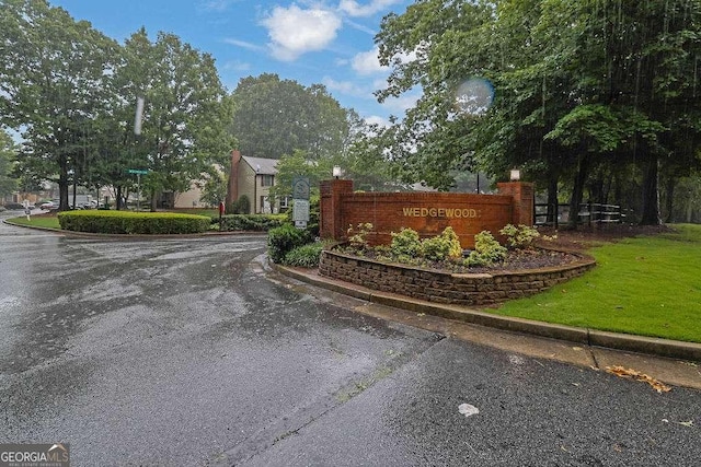 1066 Wedgewood Ln, Tucker, GA 30084 - community sign featuring a lawn