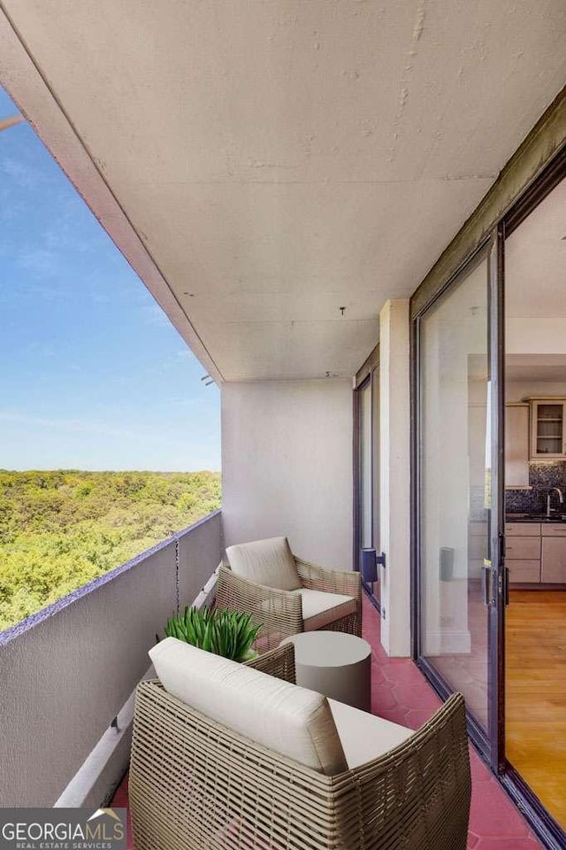 2575 Peachtree Rd NE Unit 15G, Atlanta, GA 30305 - balcony featuring a sink
