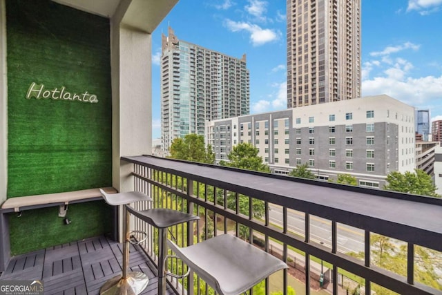 390 17th St NW Unit 6055, Atlanta, GA 30363 - balcony with a city view