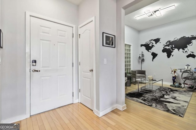 390 17th St NW Unit 6055, Atlanta, GA 30363 - foyer entrance with light wood-type flooring