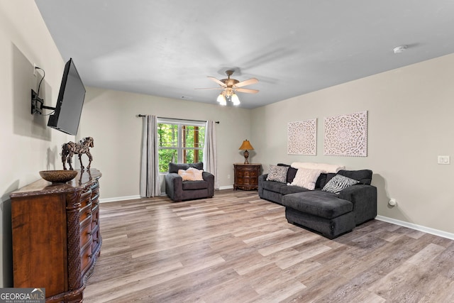 481 Hunter Welch Pkwy, Luthersville, GA 30251 - living area featuring light wood-style floors and a ceiling fan