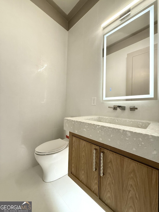 1005 Haddie Way, Alpharetta, GA 30004 - bathroom with vanity and toilet