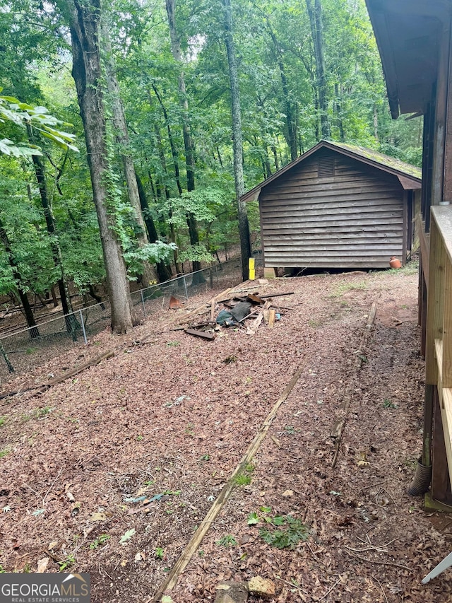 3411 Lake Ridge Pl, Gainesville, GA 30506 - view of yard featuring an outbuilding