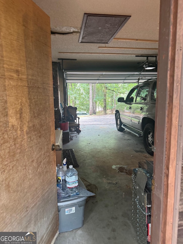 3411 Lake Ridge Pl, Gainesville, GA 30506 - garage with a garage door opener