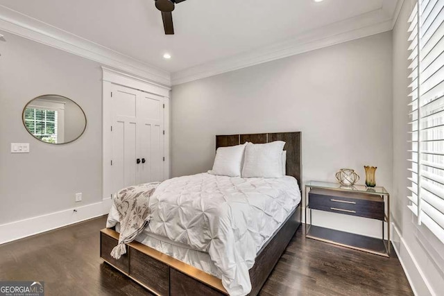 481 Meadow Lake Ter, Hoschton, GA 30548 - bedroom featuring ornamental molding, wood finished floors, recessed lighting, and ceiling fan