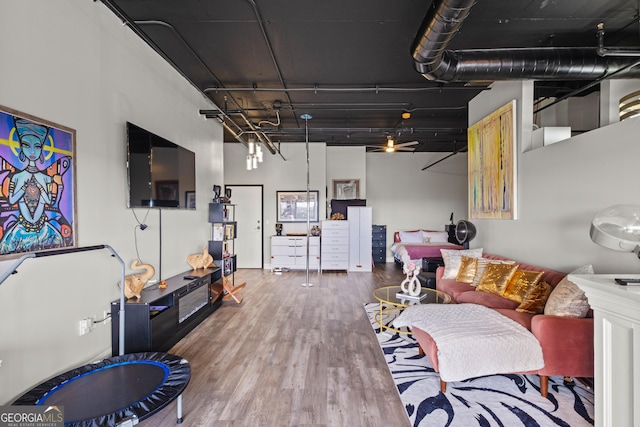 120 Ralph Mcgill Blvd NE Apt 1409, Atlanta, GA 30308 - living room featuring wood finished floors