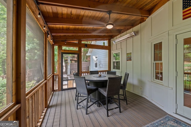 3912 Edenton Ct, Brookhaven, GA 30319 - sunroom with healthy amount of natural light and outdoor dining space
