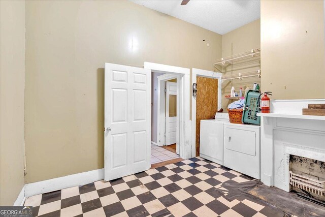 226 Noyes St, Cedartown, GA 30125 - laundry area featuring washer and clothes dryer and light floors