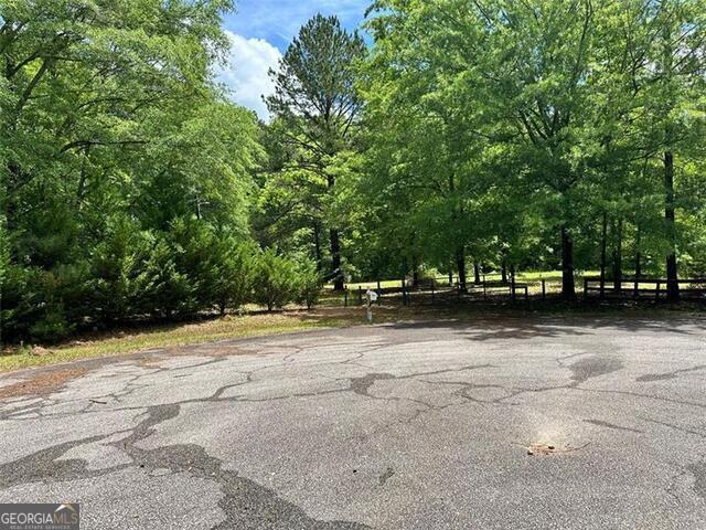 234 Vaughn Cir, Griffin, GA 30223 - view of street