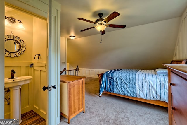 899 Ridge Pointe Way, Blairsville, GA 30512 - carpeted bedroom featuring a wainscoted wall and ensuite bathroom