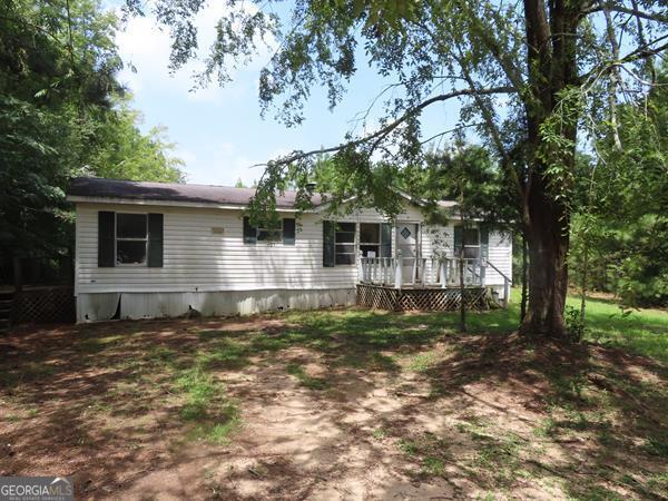 1133 Kathwood Drive Extension, Elberton, GA 30635 - view of front of property with a deck