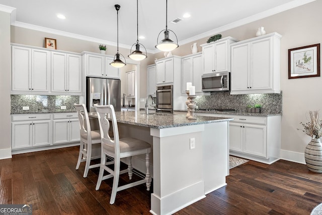 406 Horizon Trl, Canton, GA 30114 - kitchen with appliances with stainless steel finishes, decorative backsplash, dark wood-style floors, crown molding, and recessed lighting