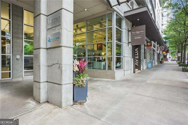 943 Peachtree St NE Unit 902, Atlanta, GA 30309 - property entrance