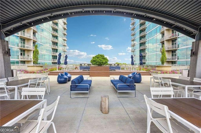 943 Peachtree St NE Unit 902, Atlanta, GA 30309 - view of patio / terrace