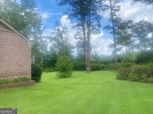 1812 Morgan Cantey Dr, Lanett, AL 36863 - view of grassy yard
