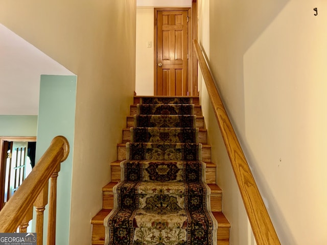 4494 Anderson Hwy, Hartwell, GA 30643 - view of staircase