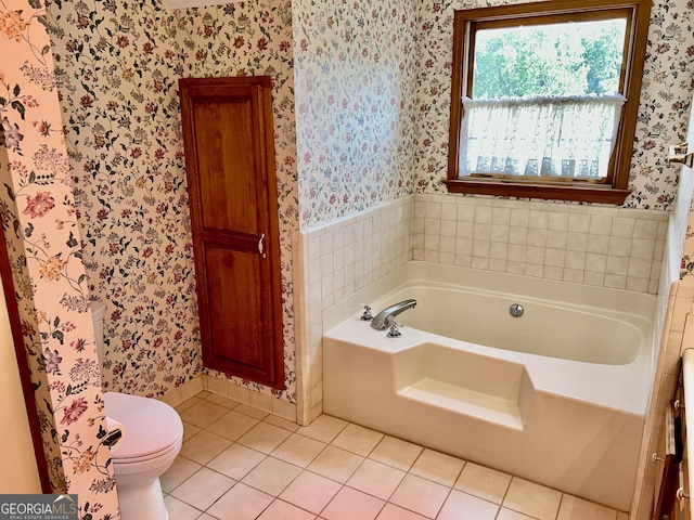4494 Anderson Hwy, Hartwell, GA 30643 - bathroom with wallpapered walls, a garden tub, and tile patterned flooring