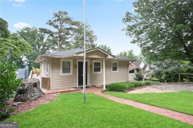 6381 Lakeview Dr, Buford, GA 30518 - bungalow featuring a front lawn