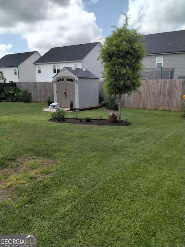 211 Barnyard Way, Perry, GA 31069 - view of yard with a shed