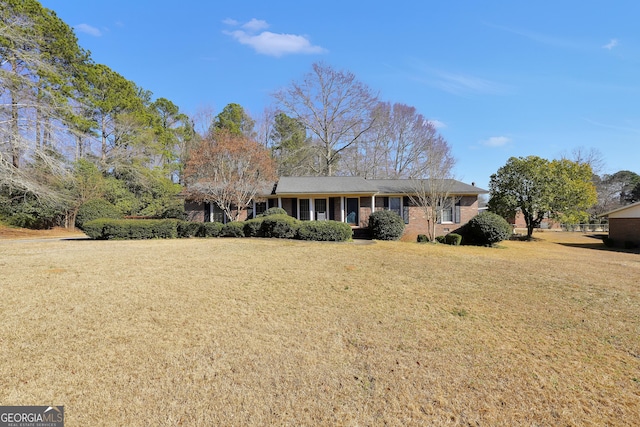 105 Skyline Dr, Barnesville, GA 30204 - single story home with a front lawn and brick siding