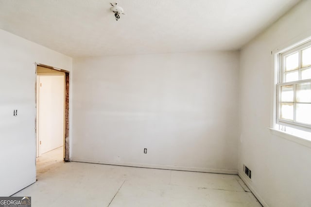 2571 Beech St, Morrow, GA 30260 - view of spare room