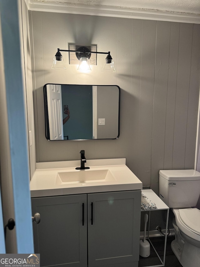 501 Carlton Rd Unit 3-D, Palmetto, GA 30268 - half bath featuring toilet and vanity