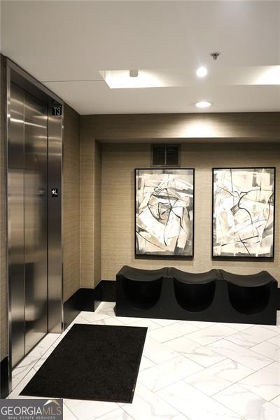 400 Peachtree St Unit 3412, Atlanta, GA 30308 - community lobby with recessed lighting