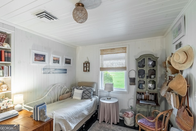 8815 Campbellton St, Douglasville, GA 30134 - bedroom with ornamental molding