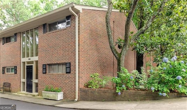 1131 Clairemont Ave Unit B, Decatur, GA 30030 - view of side of property with brick siding