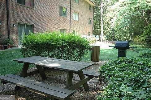 1131 Clairemont Ave Unit B, Decatur, GA 30030 - view of property's community