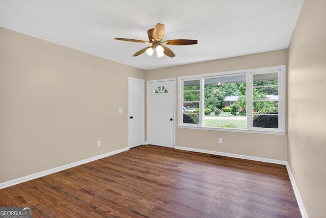 116 Preston Pl, Lagrange, GA 30241 - spare room featuring wood finished floors and a ceiling fan