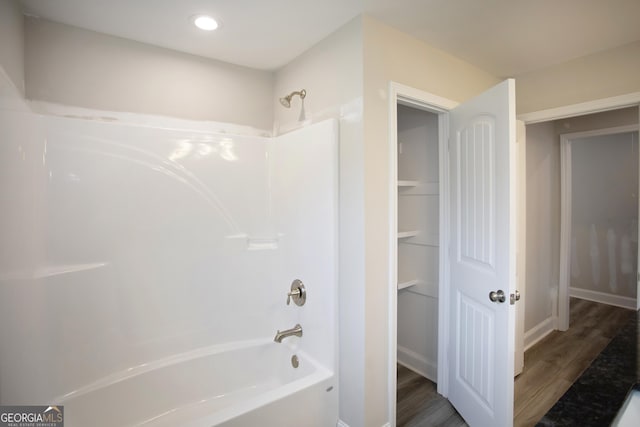 266 Patillo Rd, Jackson, GA 30233 - bathroom featuring bathtub / shower combination, wood finished floors, and recessed lighting