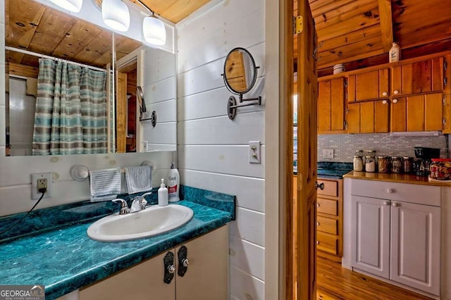 41 Wilderness Ct, Blairsville, GA 30512 - bathroom with vanity and a shower with shower curtain