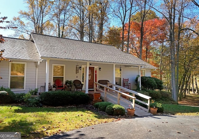 104 Bowers Cir, Blairsville, GA 30512 - ranch-style home with covered porch and roof with shingles