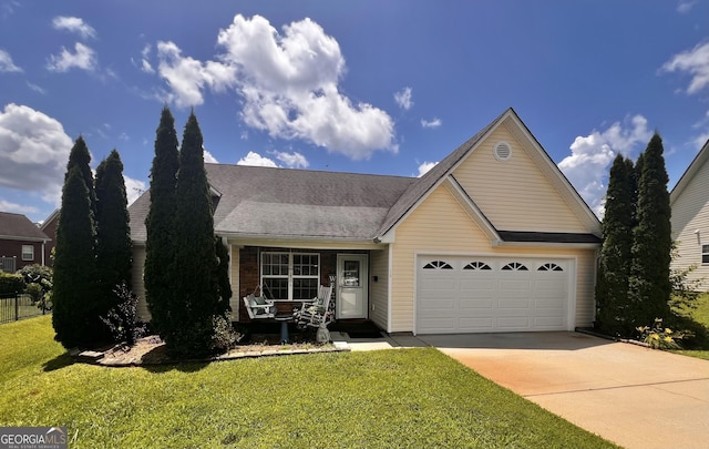 120 Summer Trc, Thomaston, GA 30286 - view of front facade featuring driveway, a front lawn, a garage, and a porch