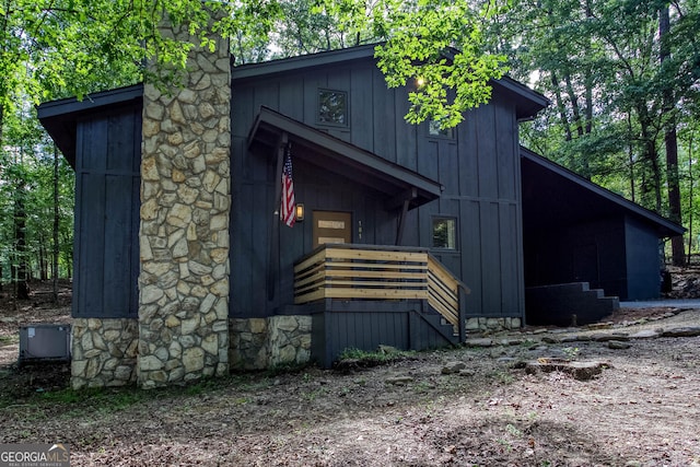 101 Pawnee St, Waleska, GA 30183 - view of front of property with a chimney