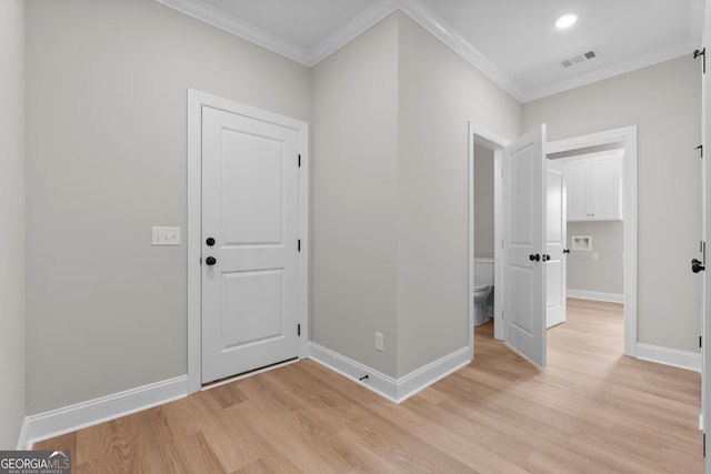 3 Honeysuckle Dr, Claxton, GA 30417 - foyer entrance featuring light wood-style floors, crown molding, and recessed lighting