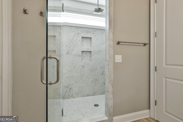 459 N Cove Dr, Newnan, GA 30263 - full bath with a marble finish shower and baseboards