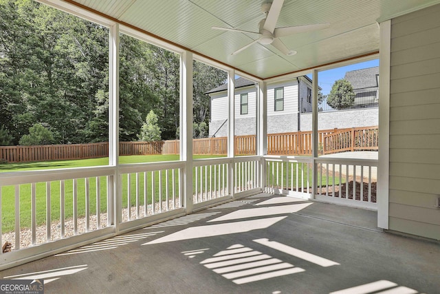 459 N Cove Dr, Newnan, GA 30263 - unfurnished sunroom featuring ceiling fan