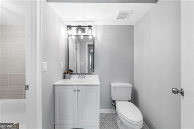 3091 Colonial Way Unit E4, Chamblee, GA 30341 - bathroom with vanity and tile patterned floors