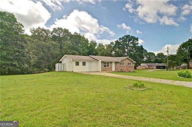 24 Echo Ridge Dr, Powder Springs, GA 30127 - ranch-style house featuring a front lawn