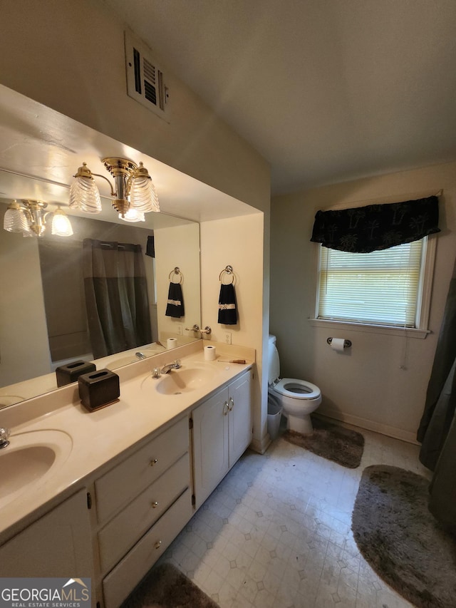 5001 Old Dawson Rd, Albany, GA 31721 - full bath featuring double vanity and curtained shower