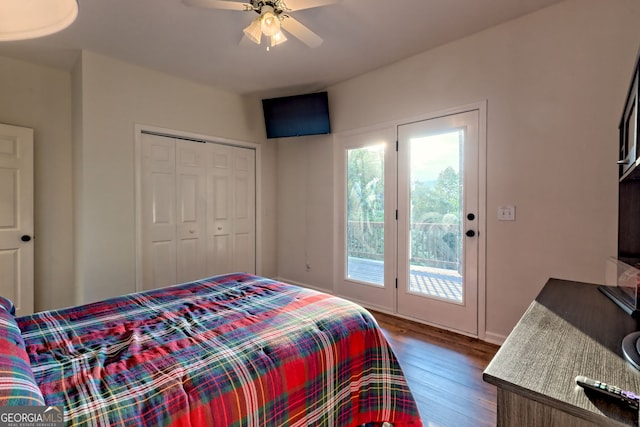 63 Maple Ridge Trl, Clayton, GA 30525 - bedroom featuring access to exterior, wood finished floors, ceiling fan, and a closet