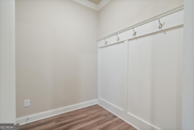 4636 SW Silver Oak Dr SW, Gainesville, GA 30504 - mudroom with crown molding and wood finished floors