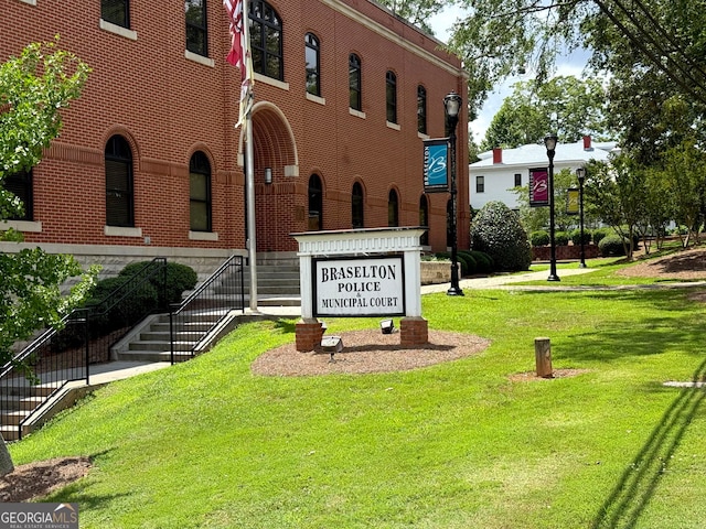 9701 Davis St, Braselton, GA 30517 - community / neighborhood sign featuring a lawn