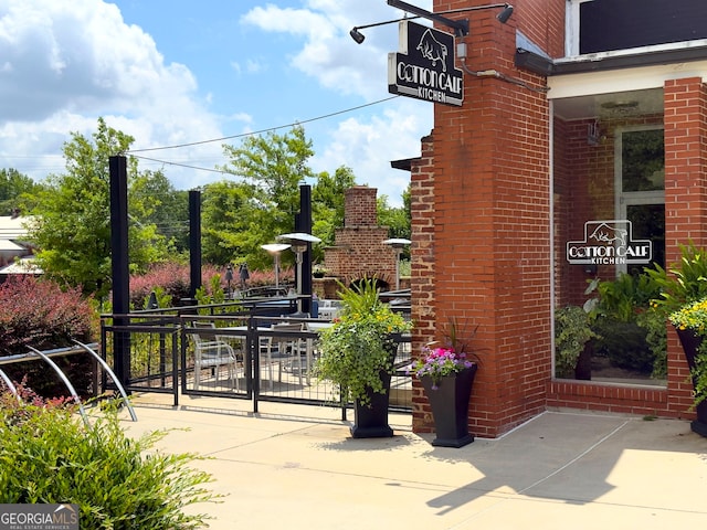 9701 Davis St, Braselton, GA 30517 - view of gate