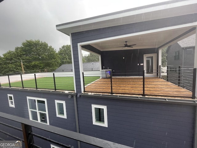 569 Middle St SW, Atlanta, GA 30310 - view of side of home with a ceiling fan