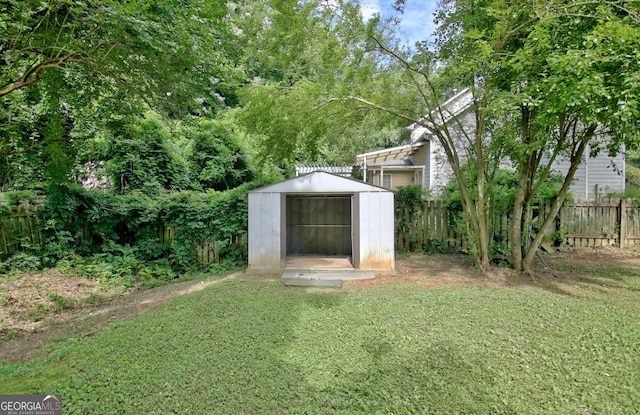 110 Chesterfield Ct, Fayetteville, GA 30214 - view of yard with a storage shed
